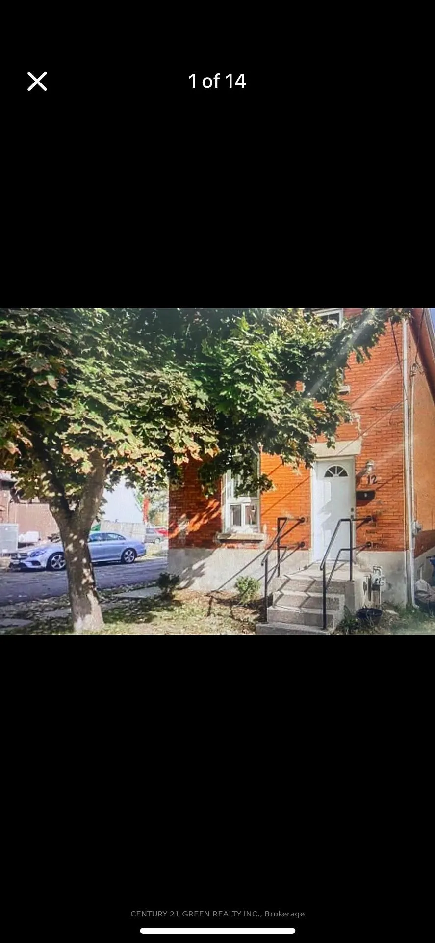 Front of Unit Upper, 12 Lawrence Avenue
