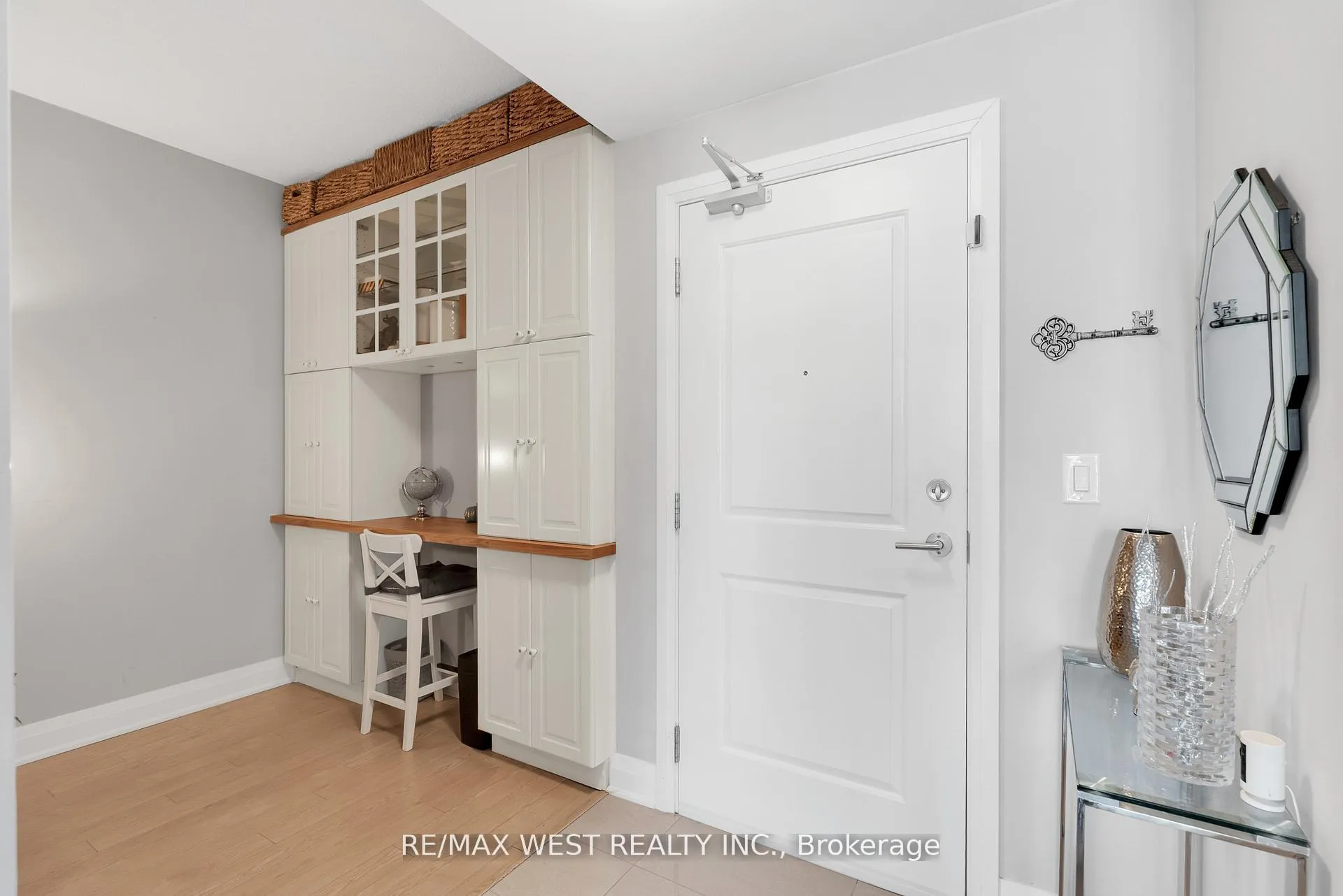 Photo 4 of Unit 710, 24 Woodstream Boulevard, Vaughan, Vaughan Grove — HOMEH