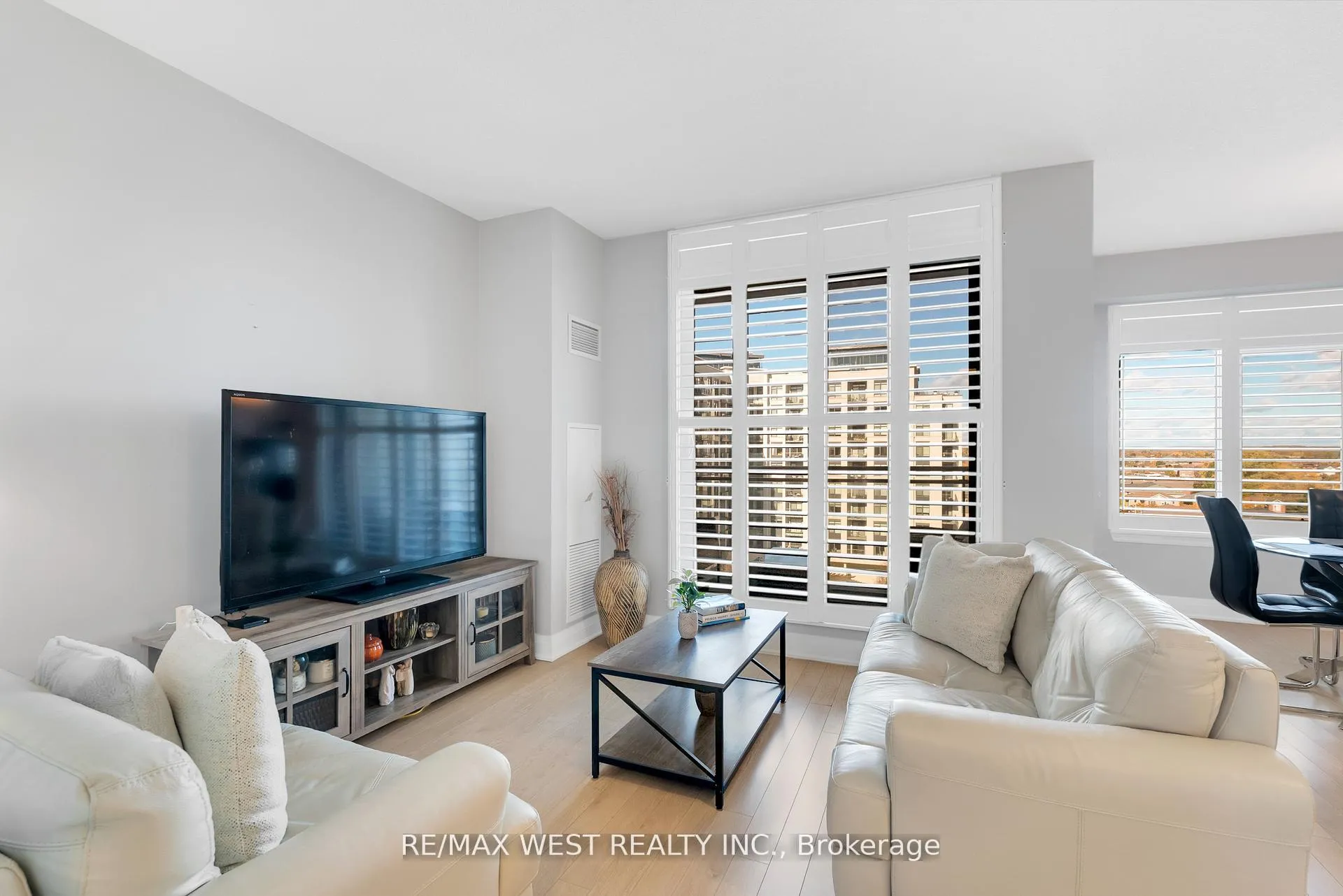 Photo 8 of Unit 710, 24 Woodstream Boulevard, Vaughan, Vaughan Grove — HOMEH
