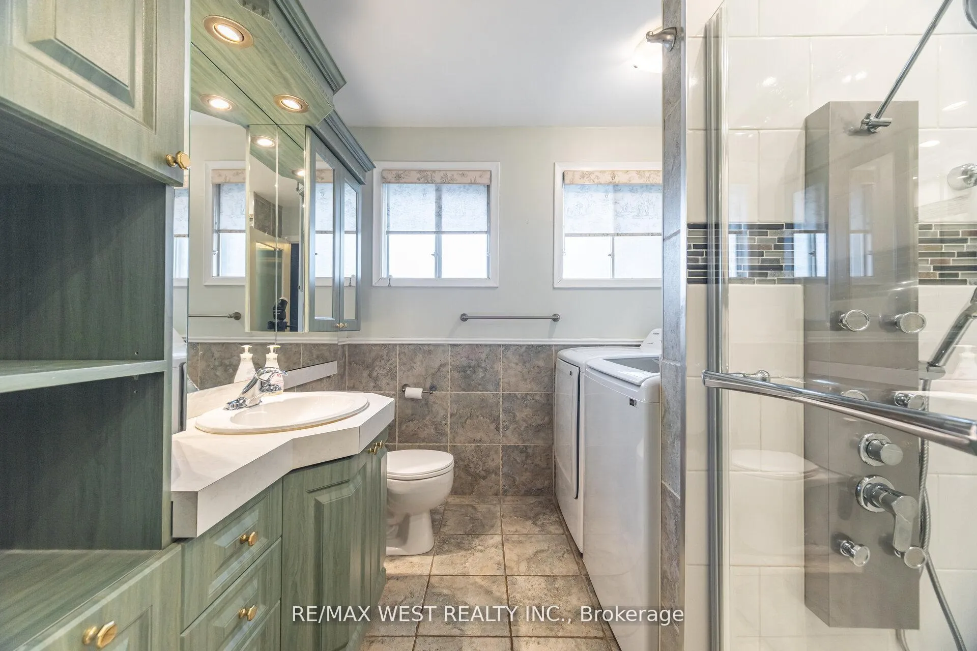 Photo 14 of 47 Elizabeth Street, Caledon, Bolton West — HOMEH