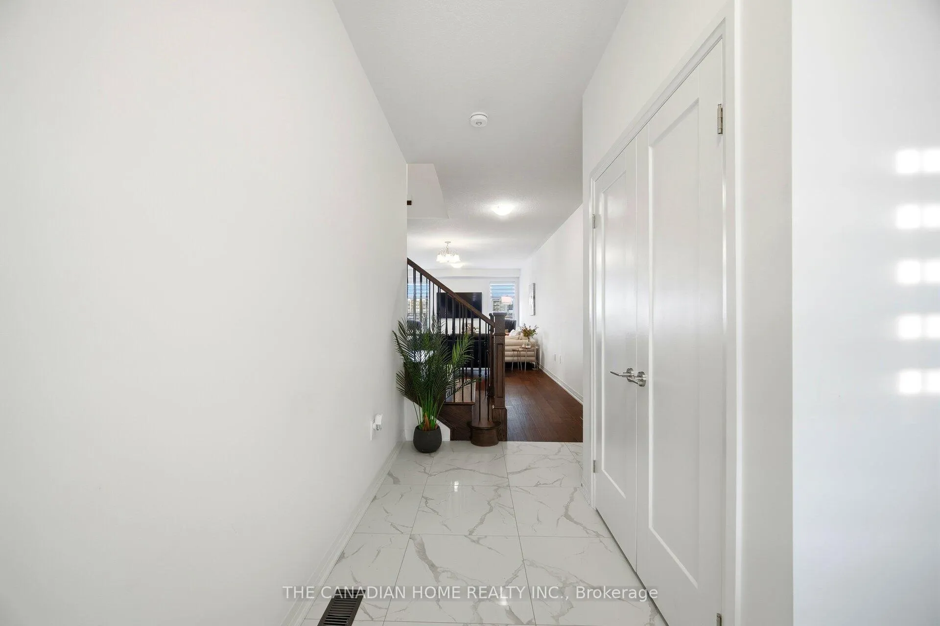 Photo 9 of 180 Cittadella Boulevard, Hamilton, Hannon — HOMEH