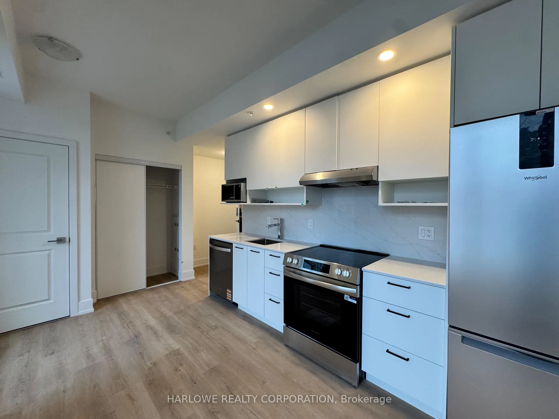 Photo 3 of Unit 506, 206 King Street W, Hamilton, Central — HOMEH