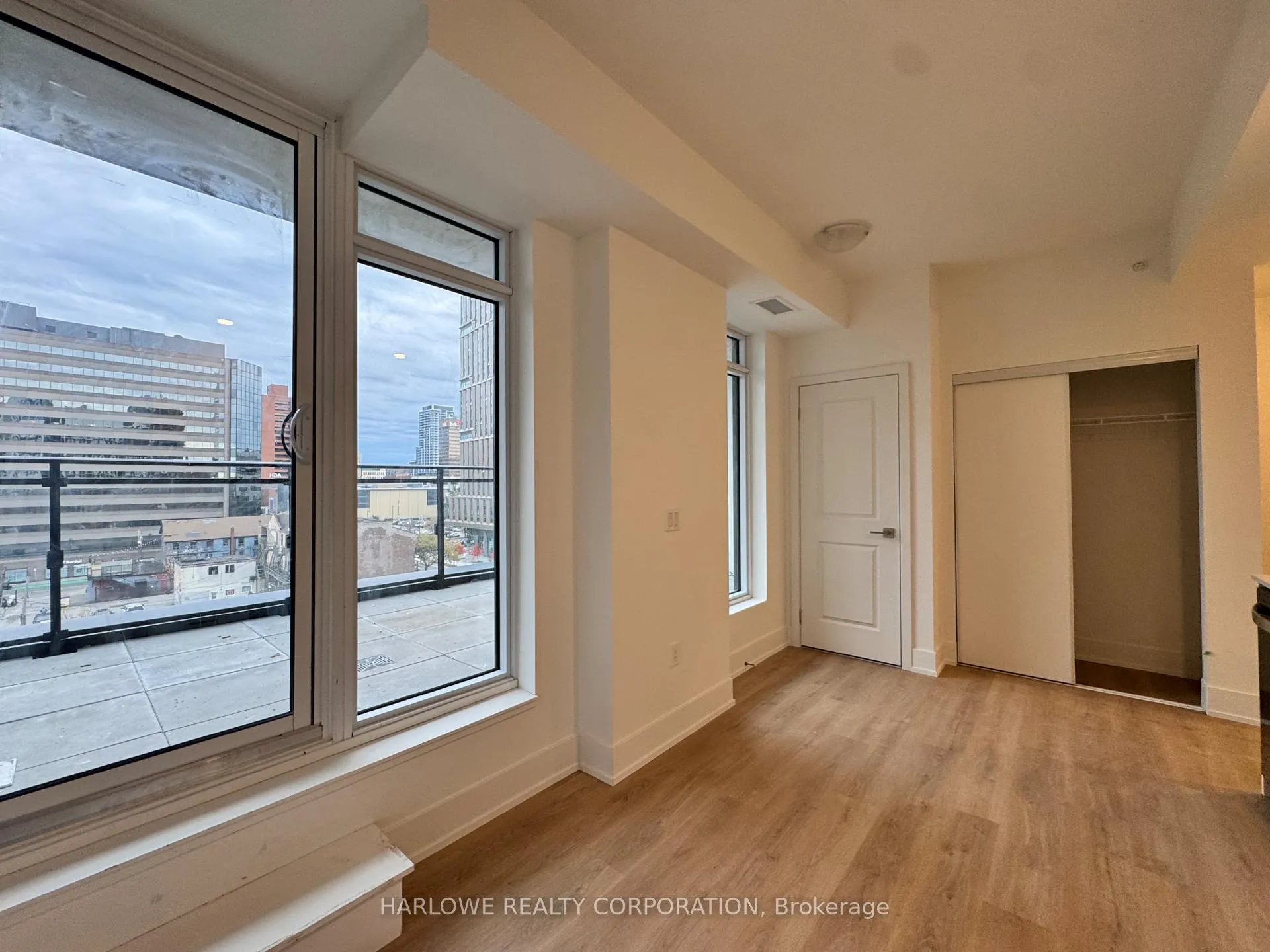 Photo 7 of Unit 506, 206 King Street W, Hamilton, Central — HOMEH