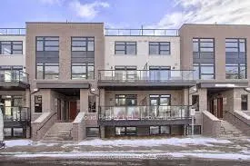 Front of Unit 121, 1585 Rose Way