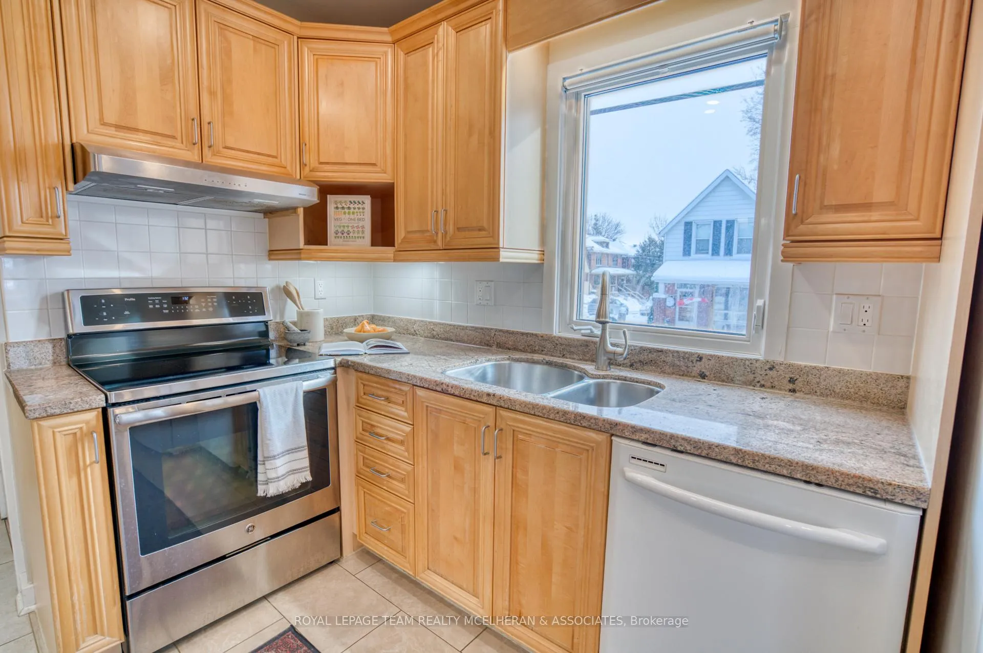 Photo 17 of 64 Fulton Avenue, Ottawa, Old Ottawa South — HOMEH