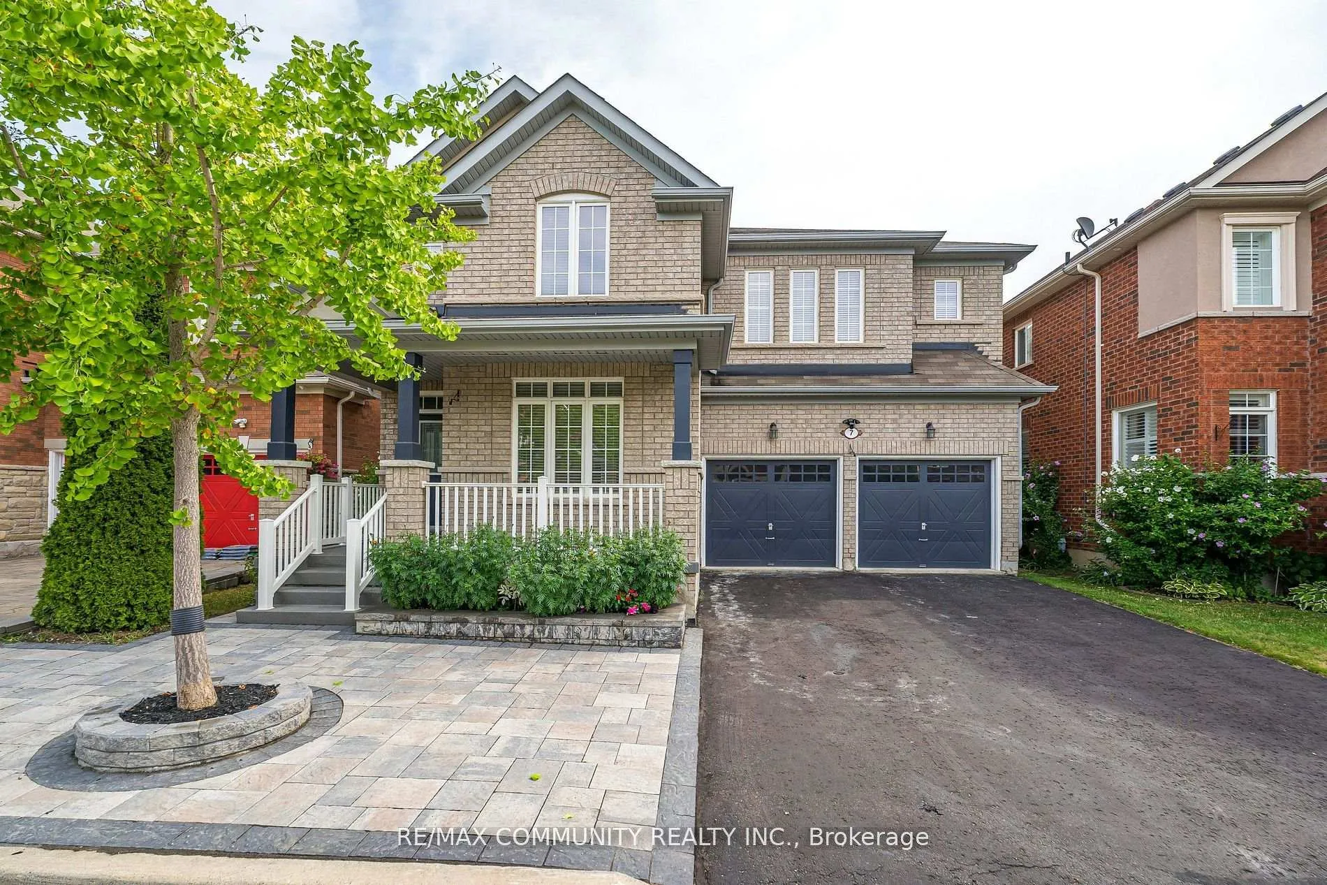 Photo 3 of 7 Cragg Crescent, Ajax, Northwest Ajax — HOMEH