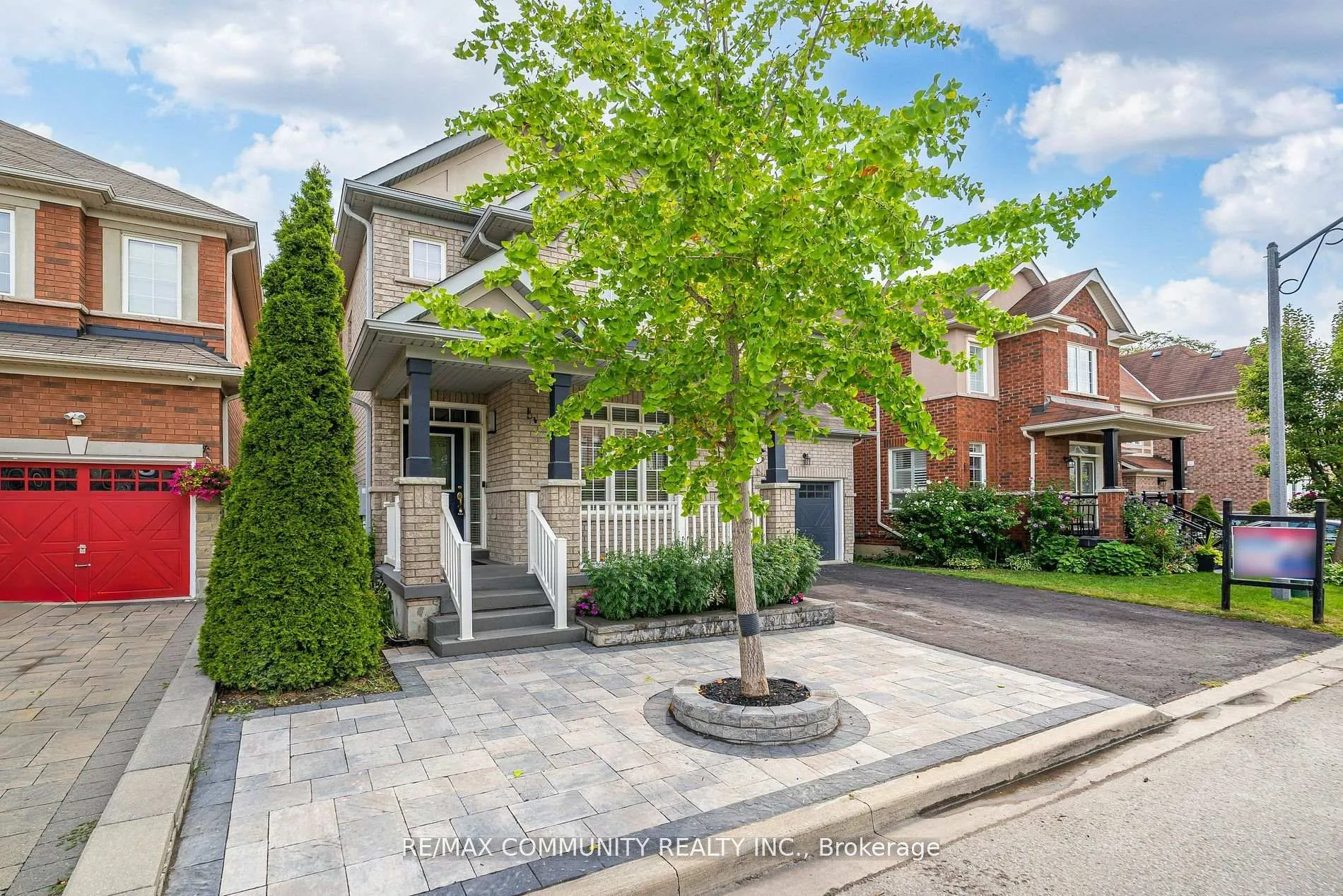 Photo 5 of 7 Cragg Crescent, Ajax, Northwest Ajax — HOMEH