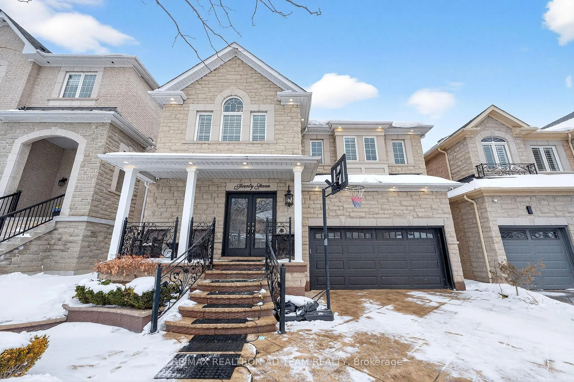 Photo 1 of 27 Darlet Avenue, Ajax, Northeast Ajax — HOMEH