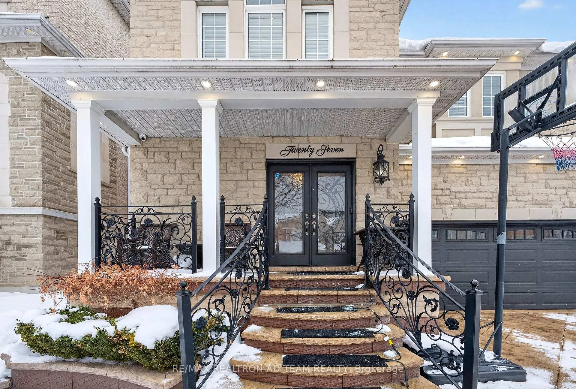 Photo 3 of 27 Darlet Avenue, Ajax, Northeast Ajax — HOMEH