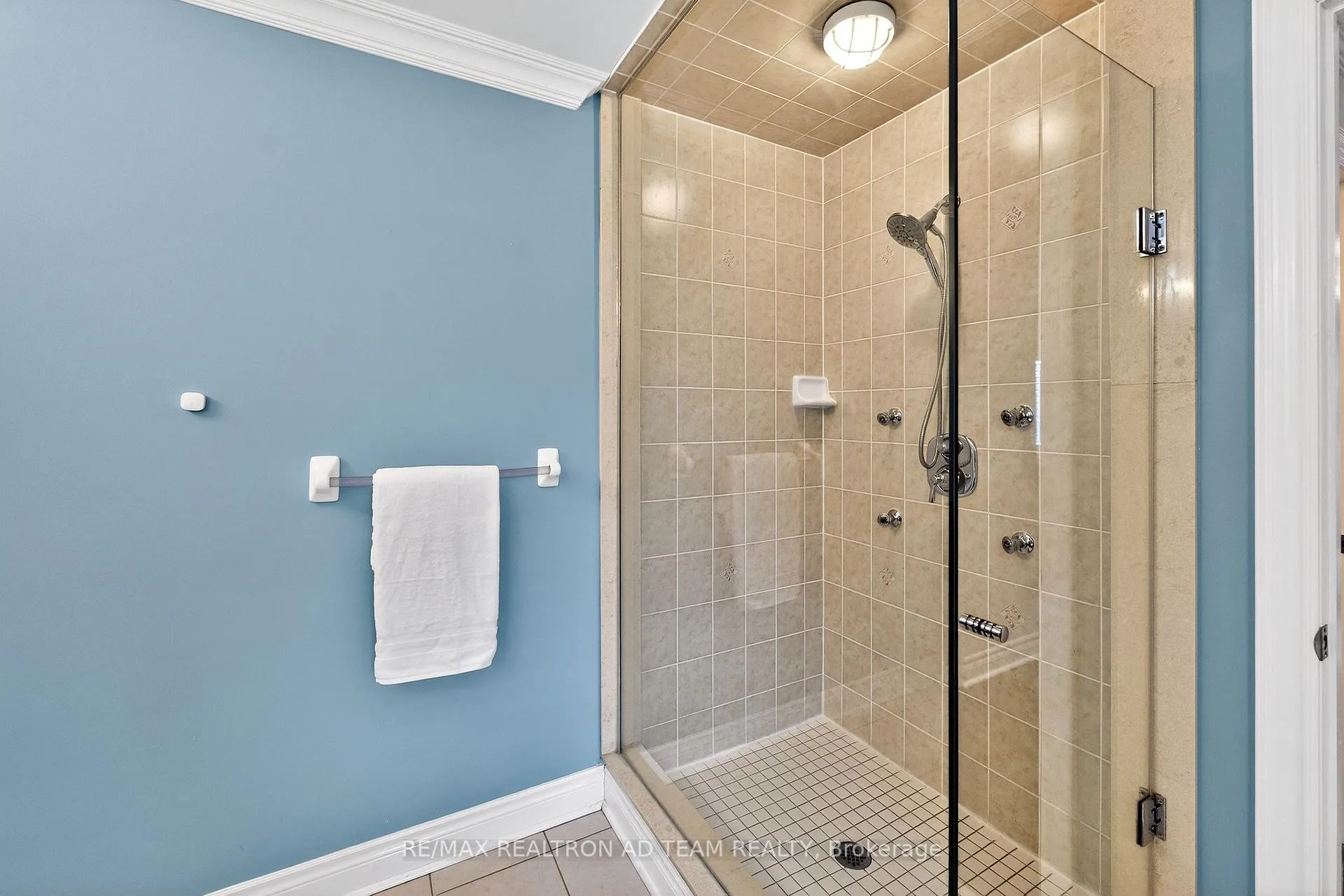 Photo 25 of 27 Darlet Avenue, Ajax, Northeast Ajax — HOMEH