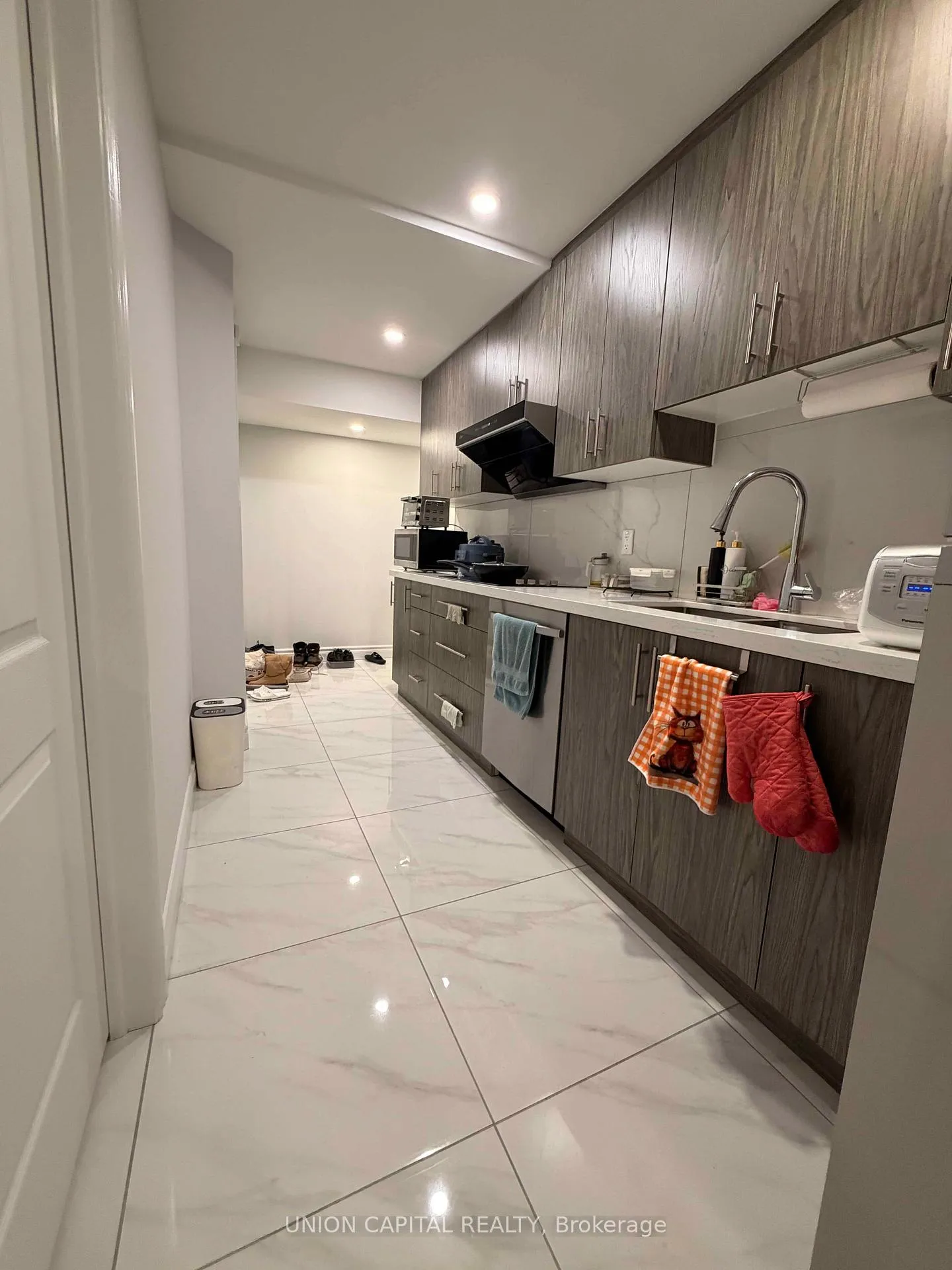 Photo 9 of 1 Waterleaf Road, Markham, Cornell — HOMEH