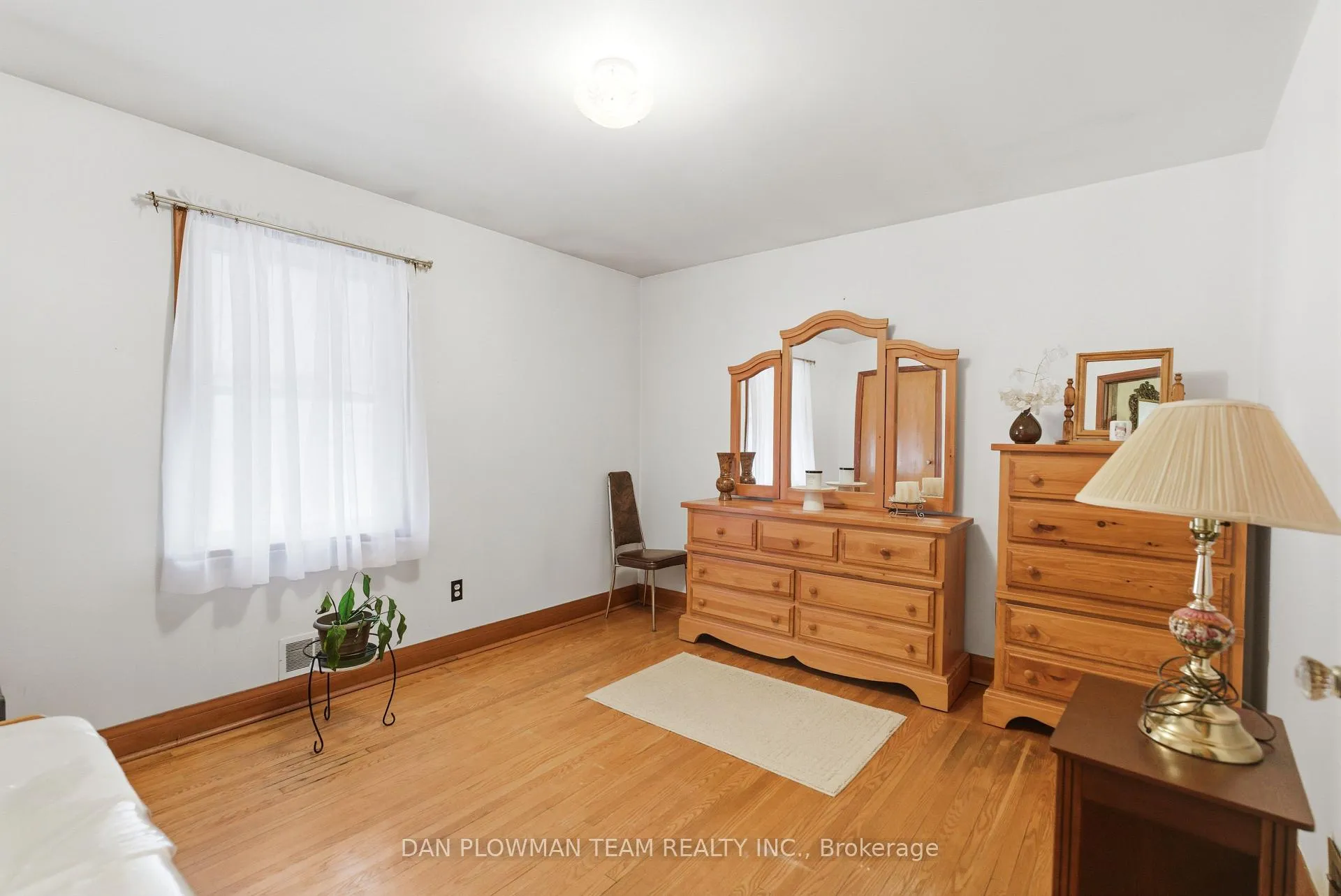 Photo 12 of 199 Chadburn Street, Oshawa, Central — HOMEH