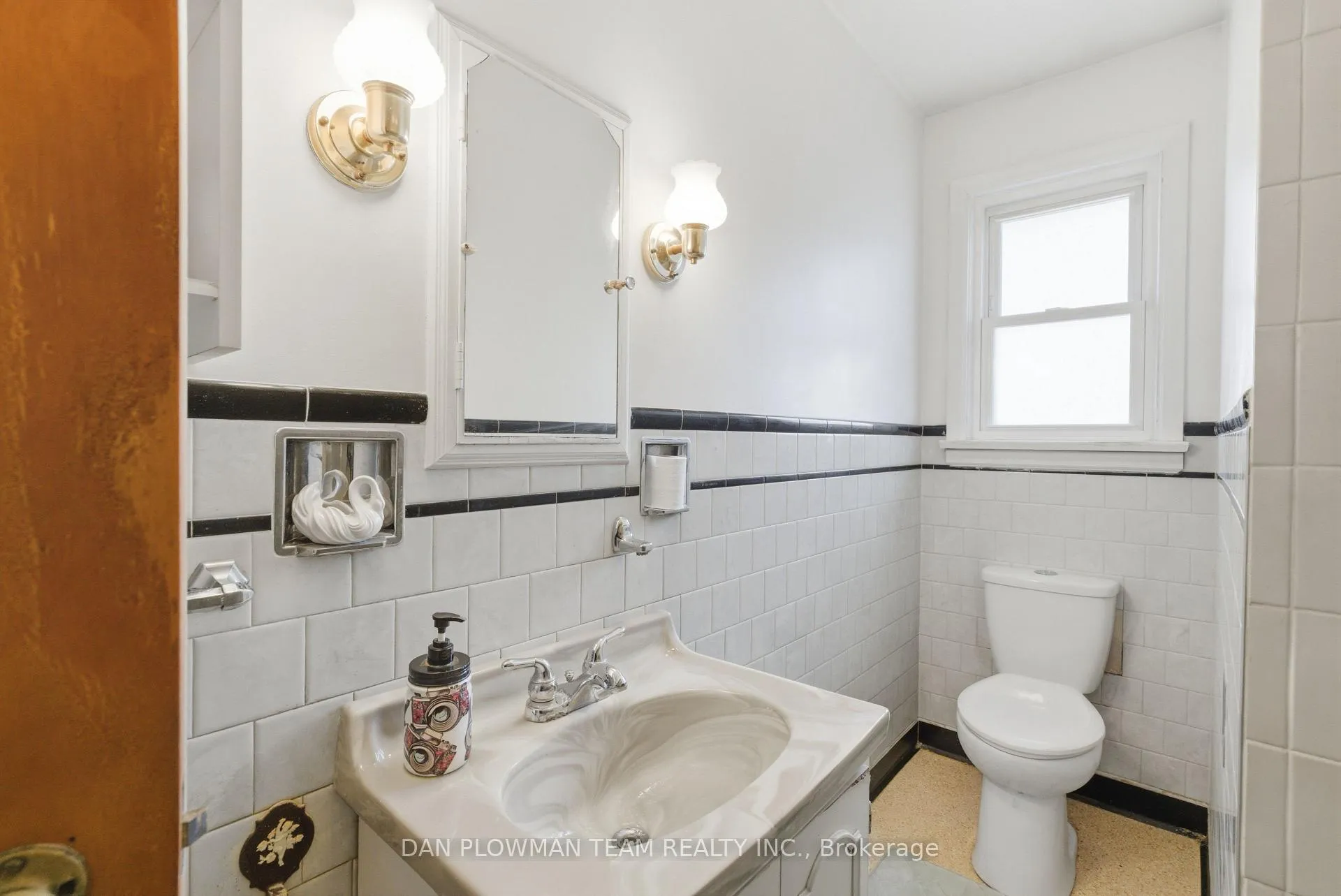 Photo 19 of 199 Chadburn Street, Oshawa, Central — HOMEH
