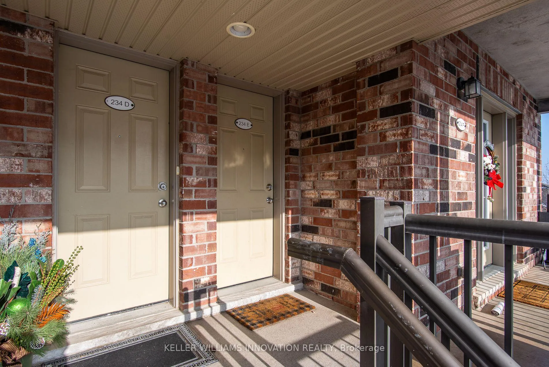 Photo 2 of Unit E, 234 Rachel Crescent E, Kitchener — HOMEH