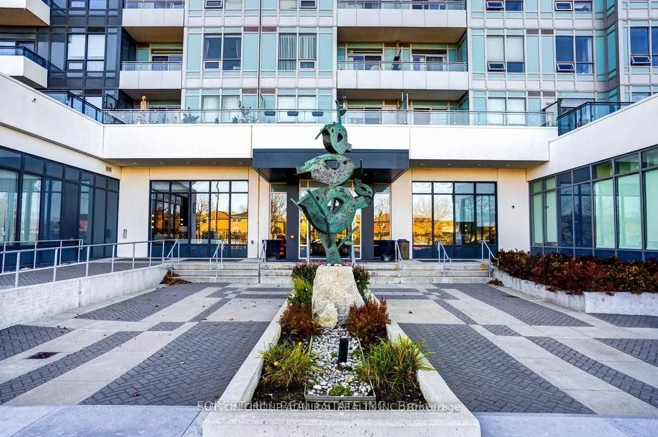 Photo 1 of Unit 327, 7900 Bathurst Street, Vaughan, Beverley Glen — HOMEH