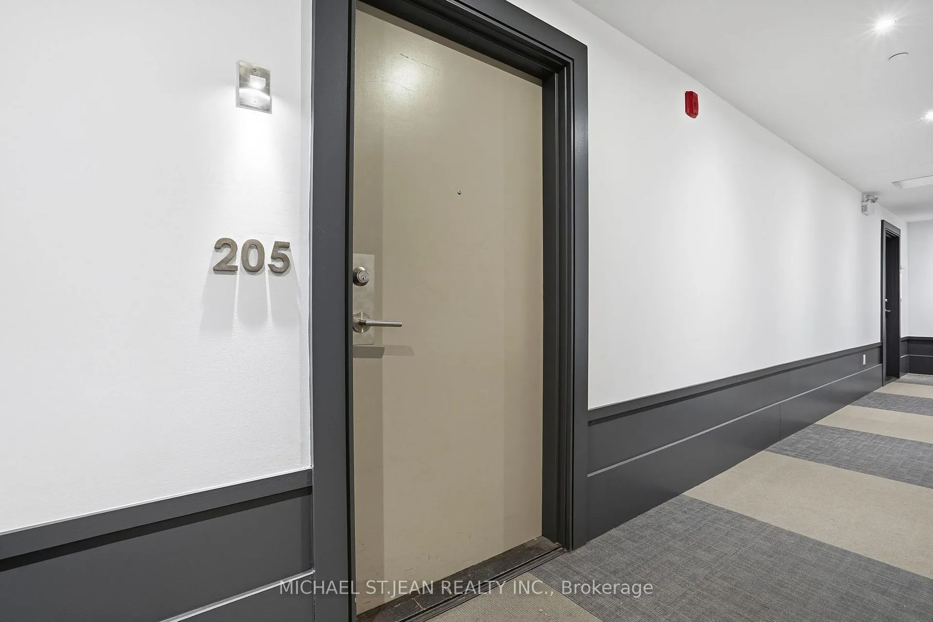 Photo 4 of Unit 205, 10 Concord Place, Grimsby, Grimsby Beach — HOMEH