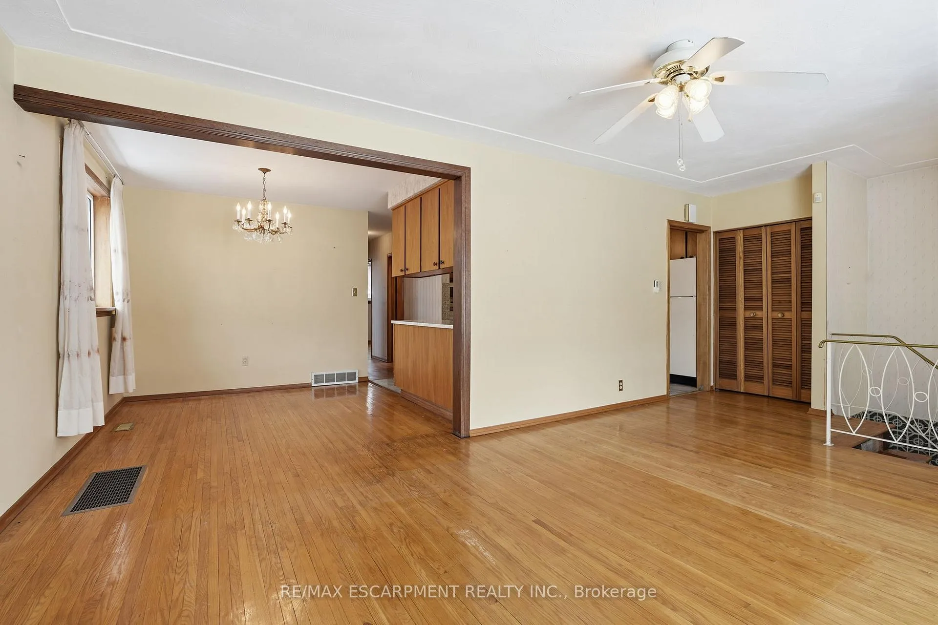 Photo 7 of 63 Marlowe Drive, Hamilton, Rolston — HOMEH