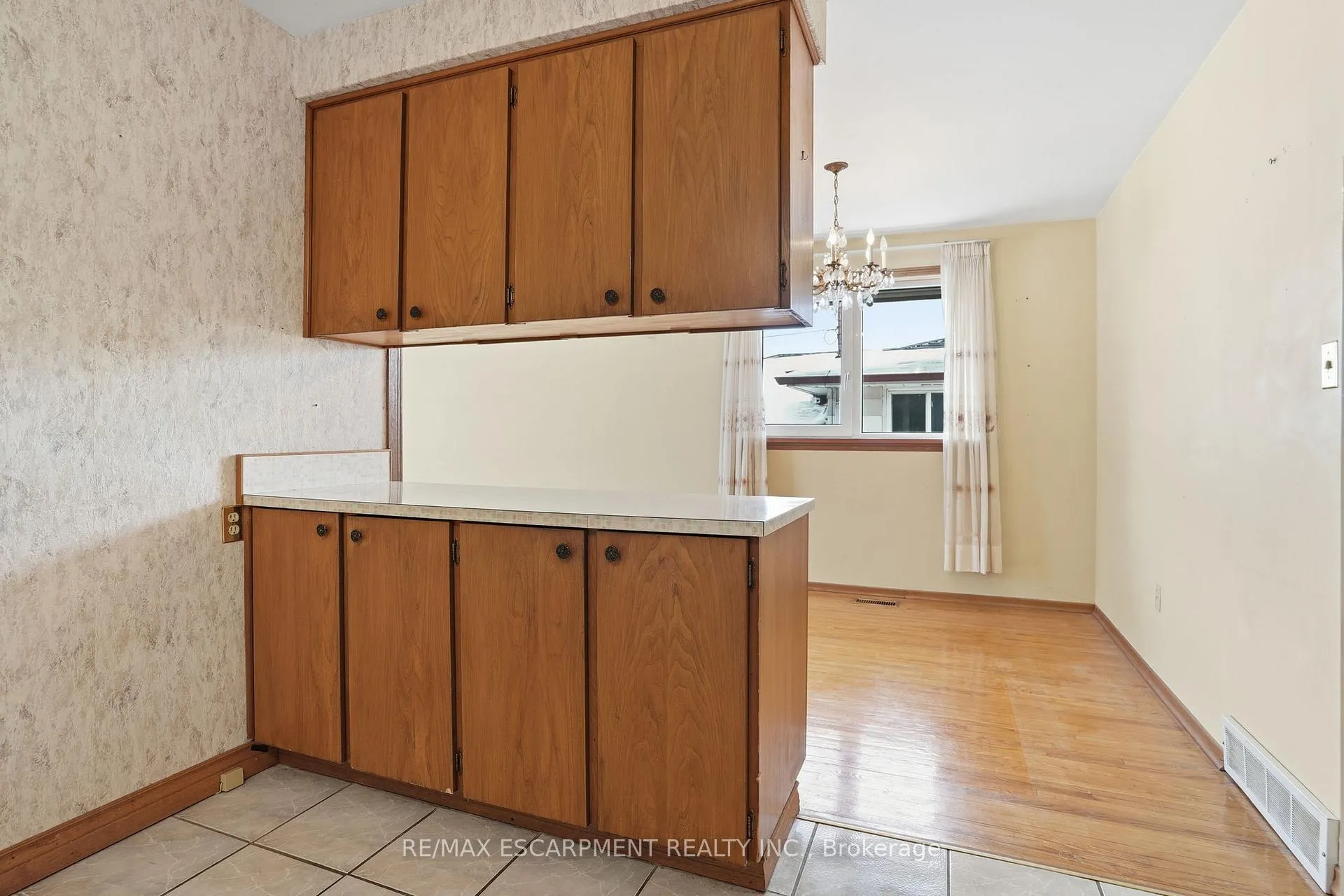 Photo 14 of 63 Marlowe Drive, Hamilton, Rolston — HOMEH
