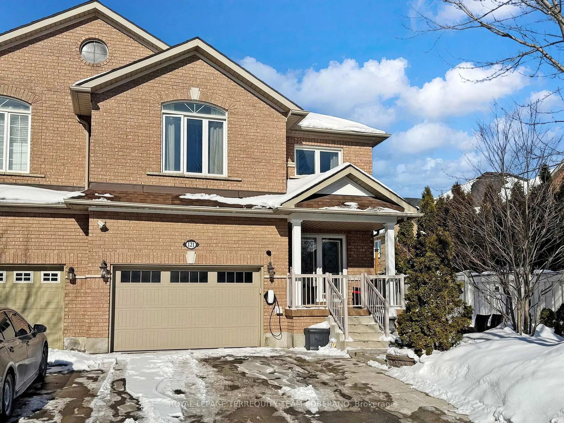 Photo 1 of 121 Adventure Crescent, Vaughan, Vellore Village — HOMEH
