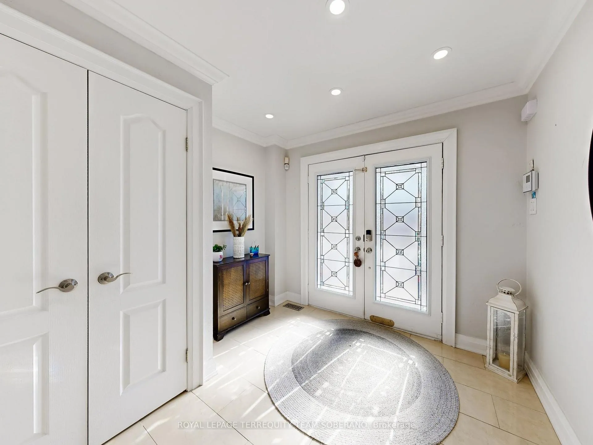 Photo 6 of 121 Adventure Crescent, Vaughan, Vellore Village — HOMEH