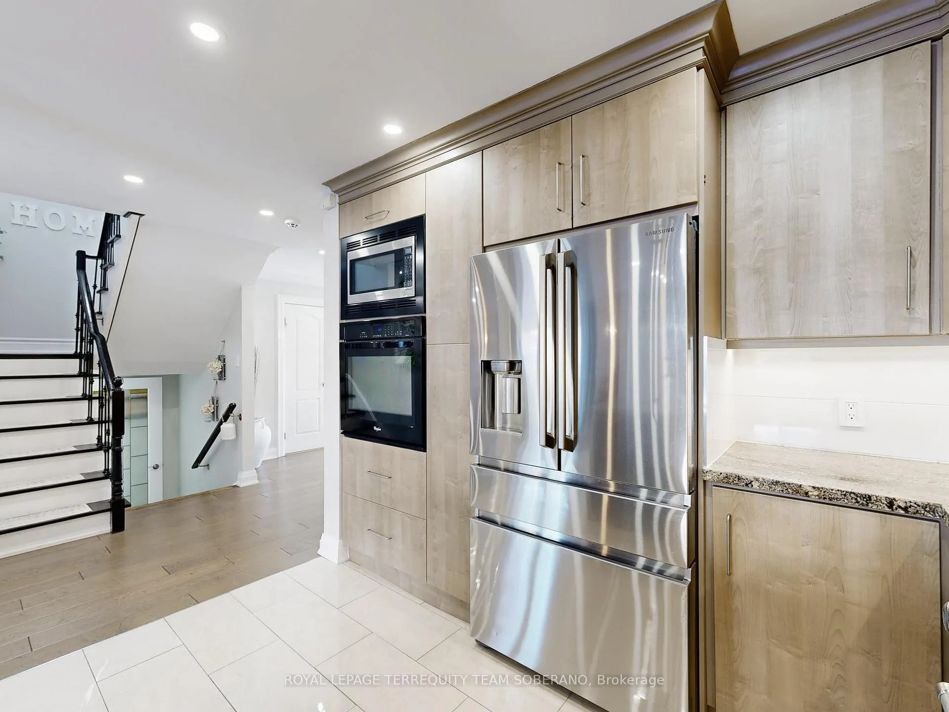 Photo 14 of 121 Adventure Crescent, Vaughan, Vellore Village — HOMEH