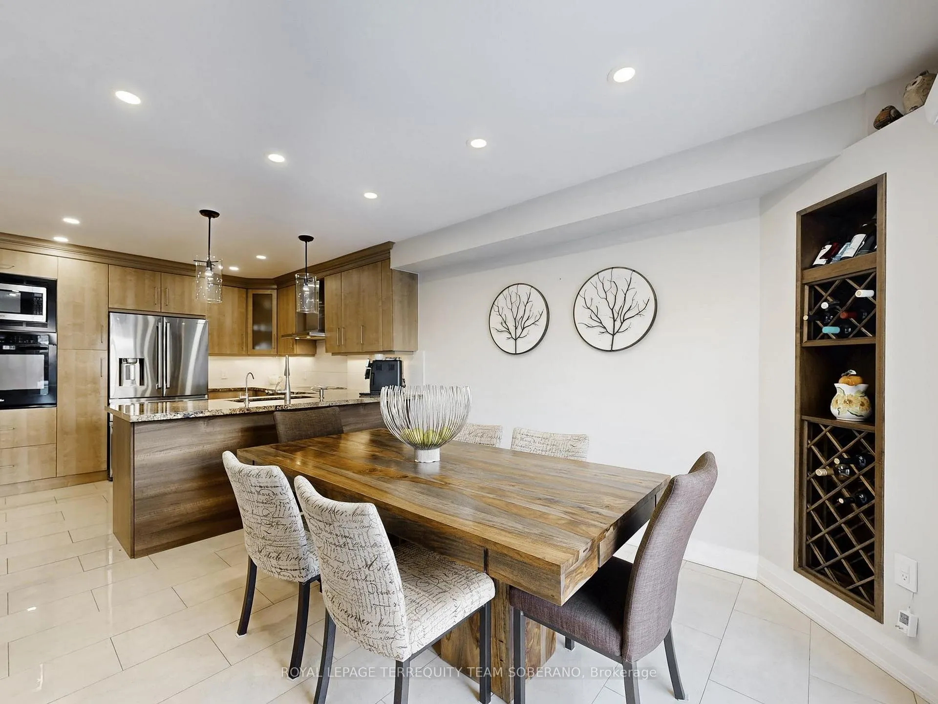 Photo 19 of 121 Adventure Crescent, Vaughan, Vellore Village — HOMEH