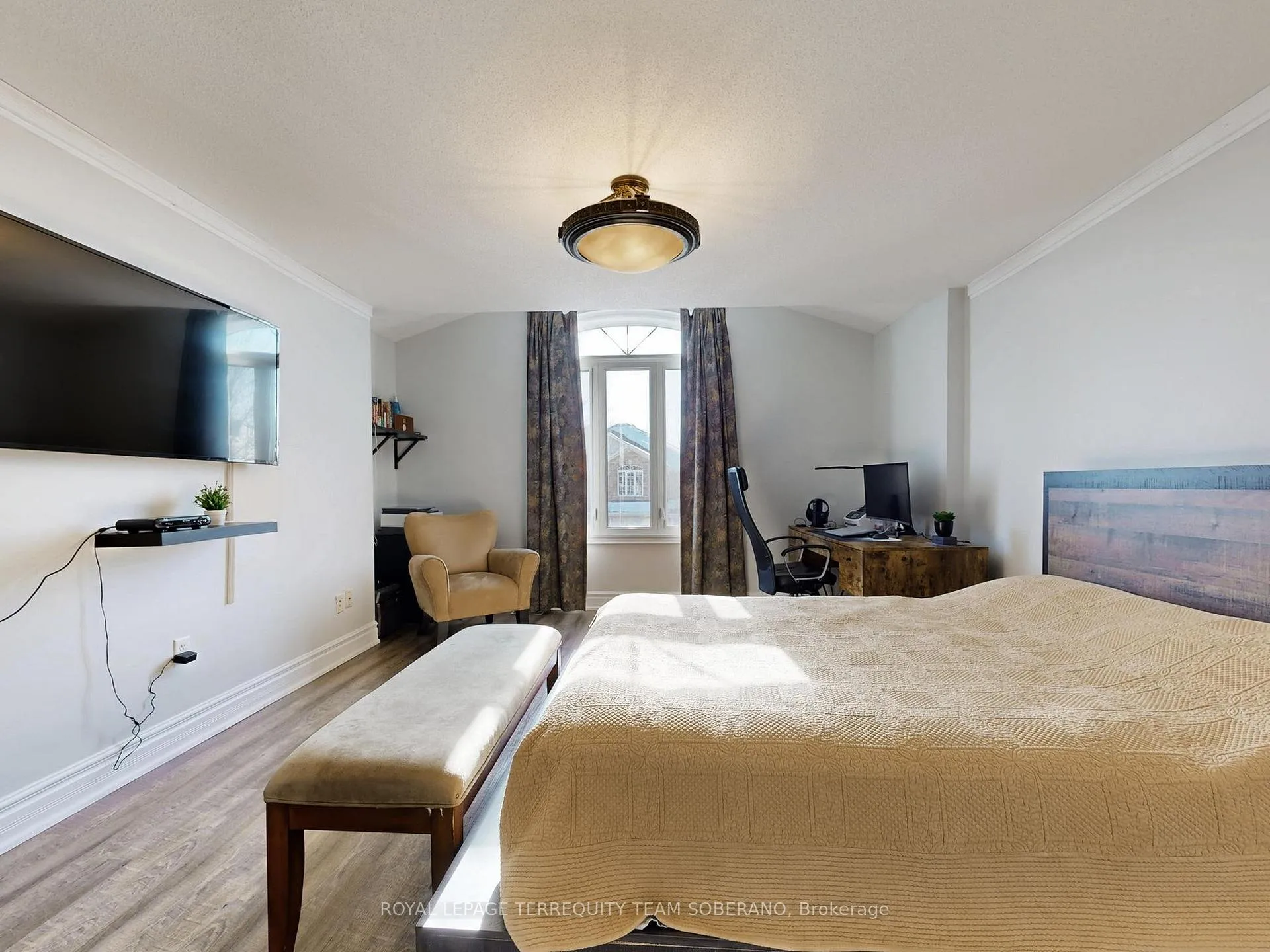 Photo 35 of 121 Adventure Crescent, Vaughan, Vellore Village — HOMEH