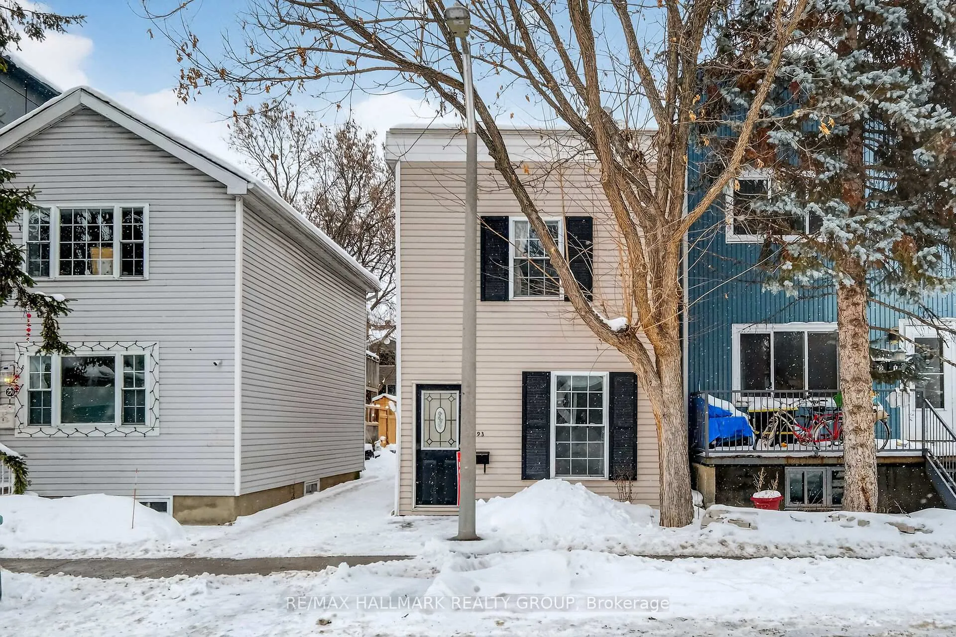 Photo 1 of 293 St Andrew Street, Ottawa, Lower Town — HOMEH
