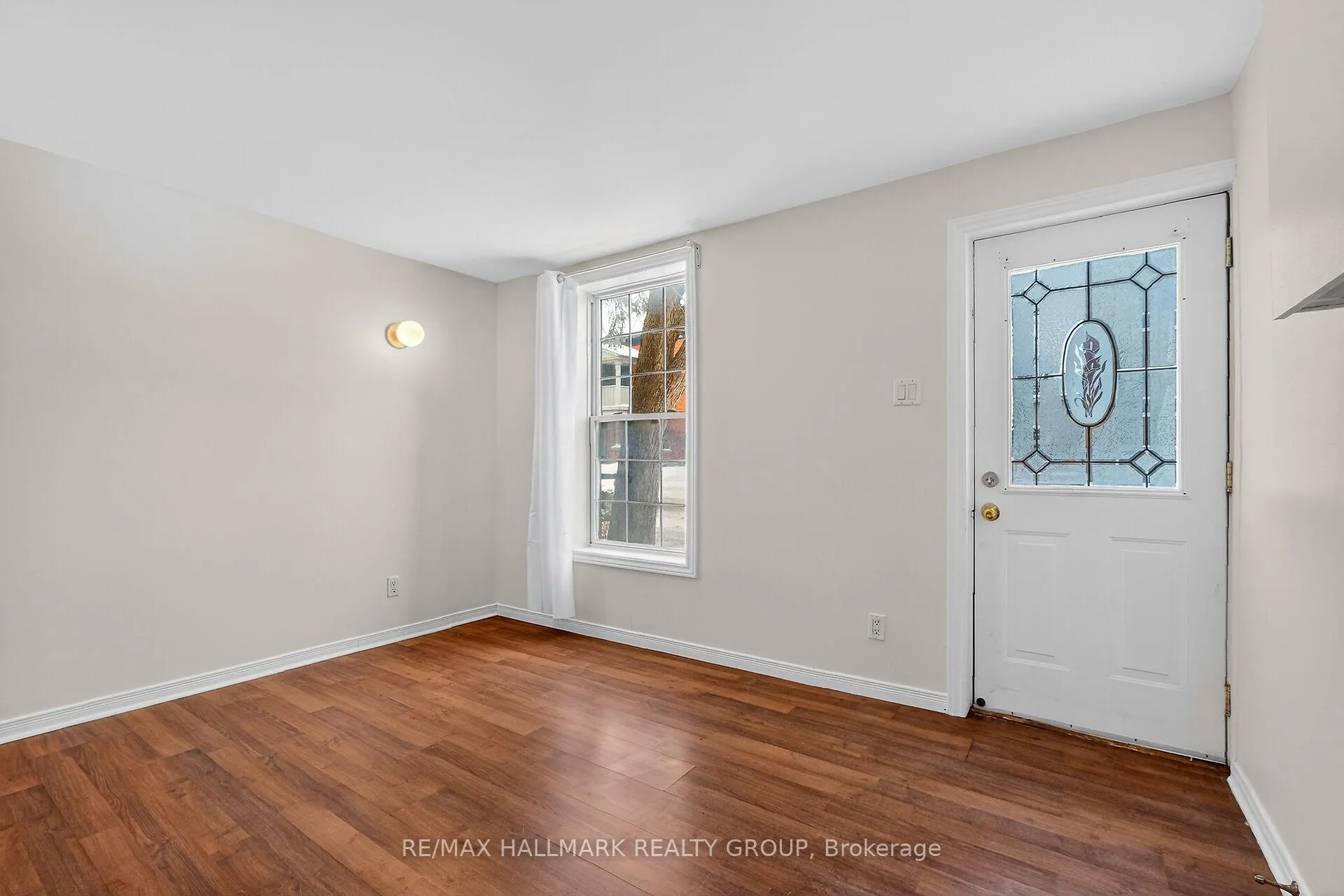 Photo 11 of 293 St Andrew Street, Ottawa, Lower Town — HOMEH