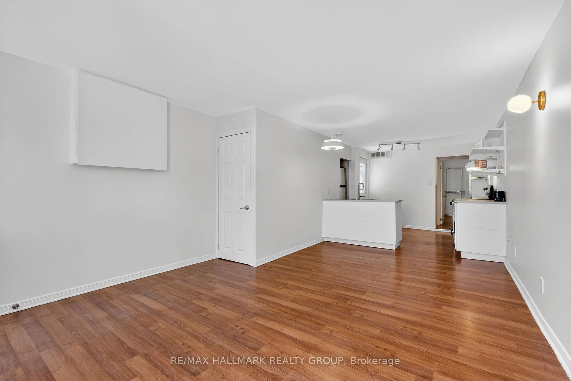 Photo 16 of 293 St Andrew Street, Ottawa, Lower Town — HOMEH