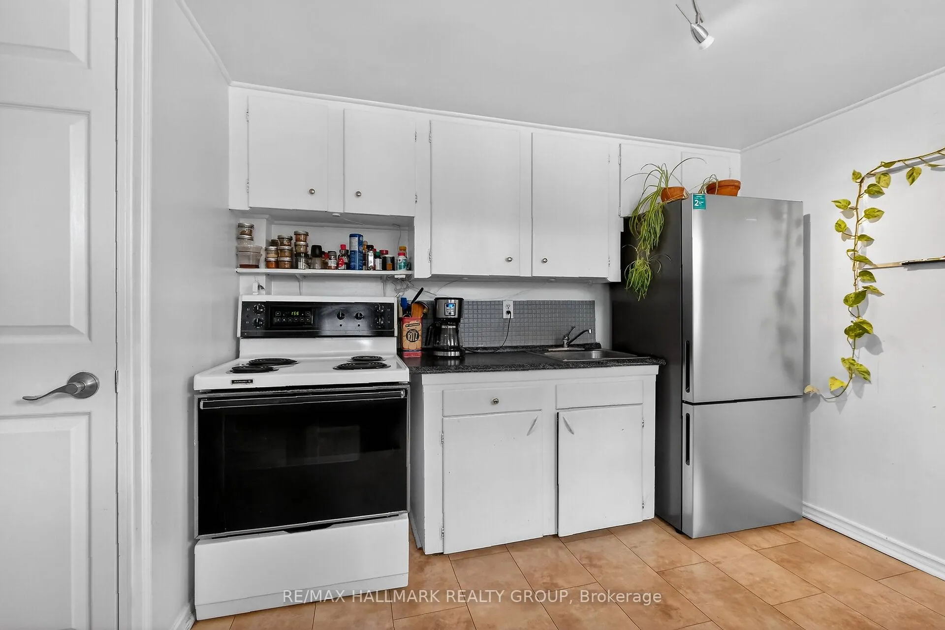 Photo 41 of 293 St Andrew Street, Ottawa, Lower Town — HOMEH
