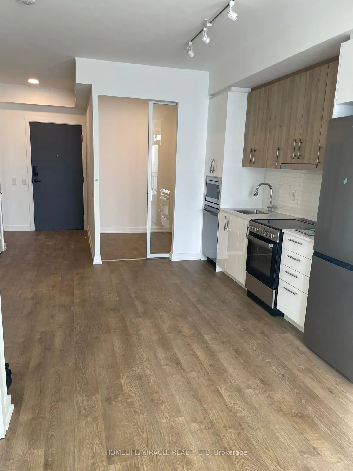 Photo 6 of Unit B-907, 9751 Markham Road, Markham, Greensborough — HOMEH