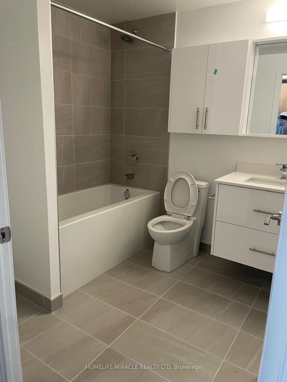 Photo 8 of Unit B-907, 9751 Markham Road, Markham, Greensborough — HOMEH