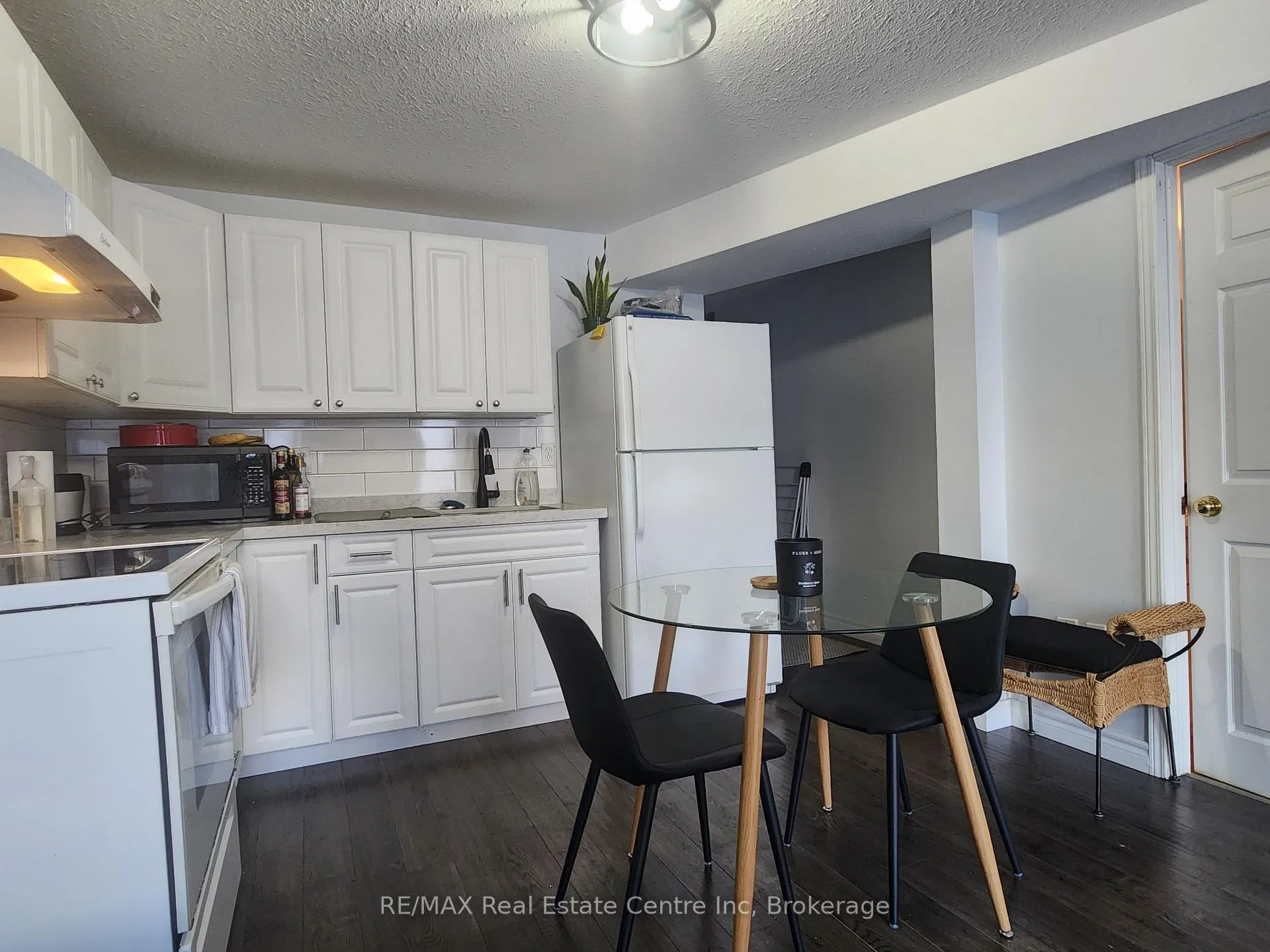 Photo 36 of 17 Boulder Crescent, Guelph, Clairfields/Hanlon Business Park — HOMEH