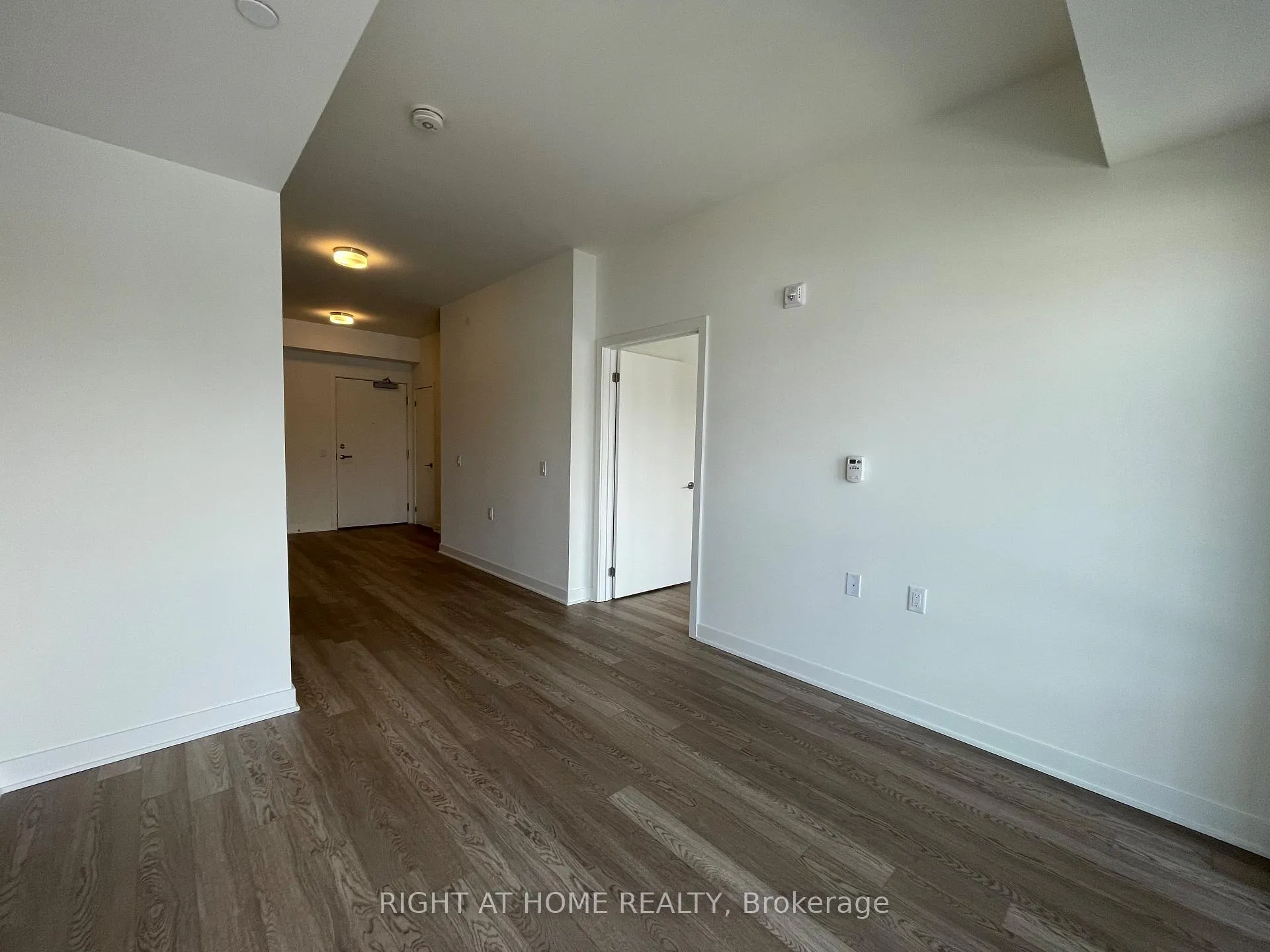 Photo 13 of Unit 309, 51 Clarington Boulevard, Clarington, Bowmanville — HOMEH