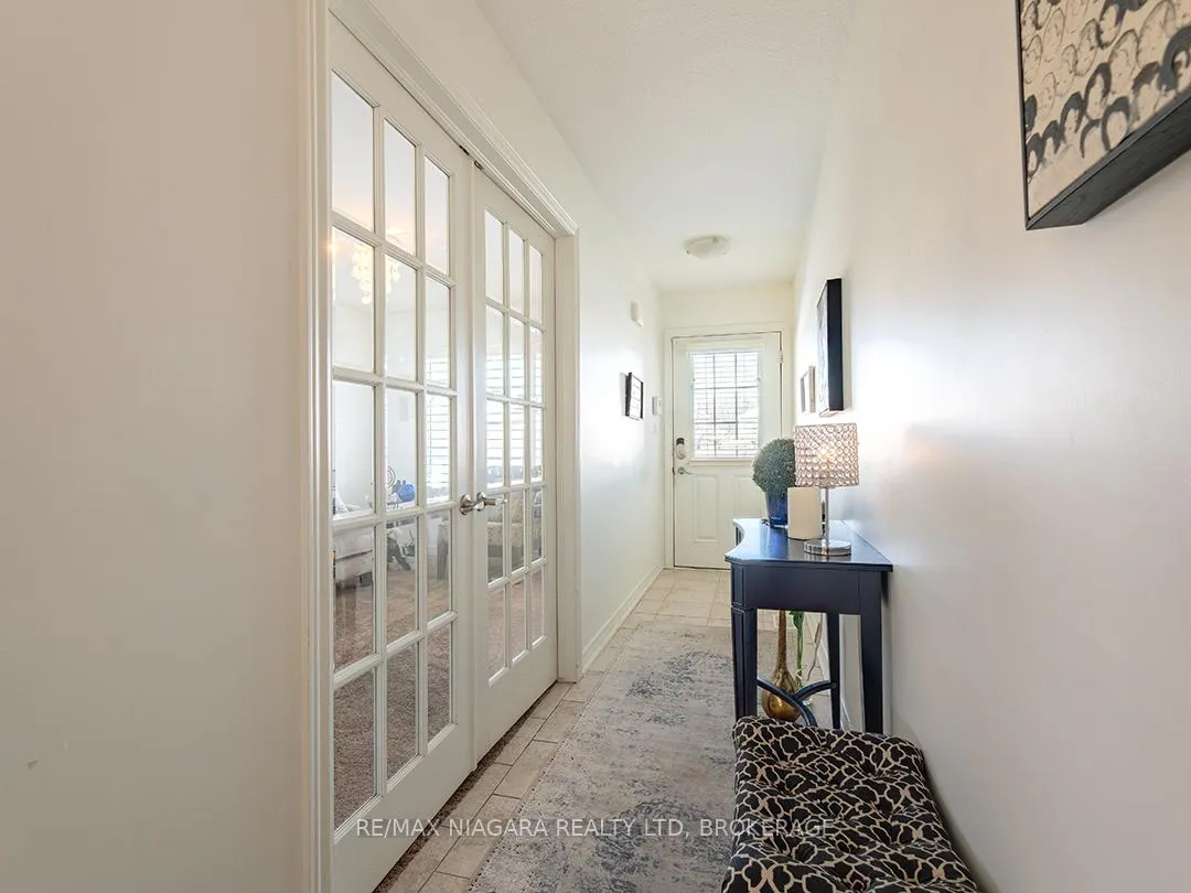 Photo 5 of 63 Falcon Drive, Welland, Coyle Creek — HOMEH