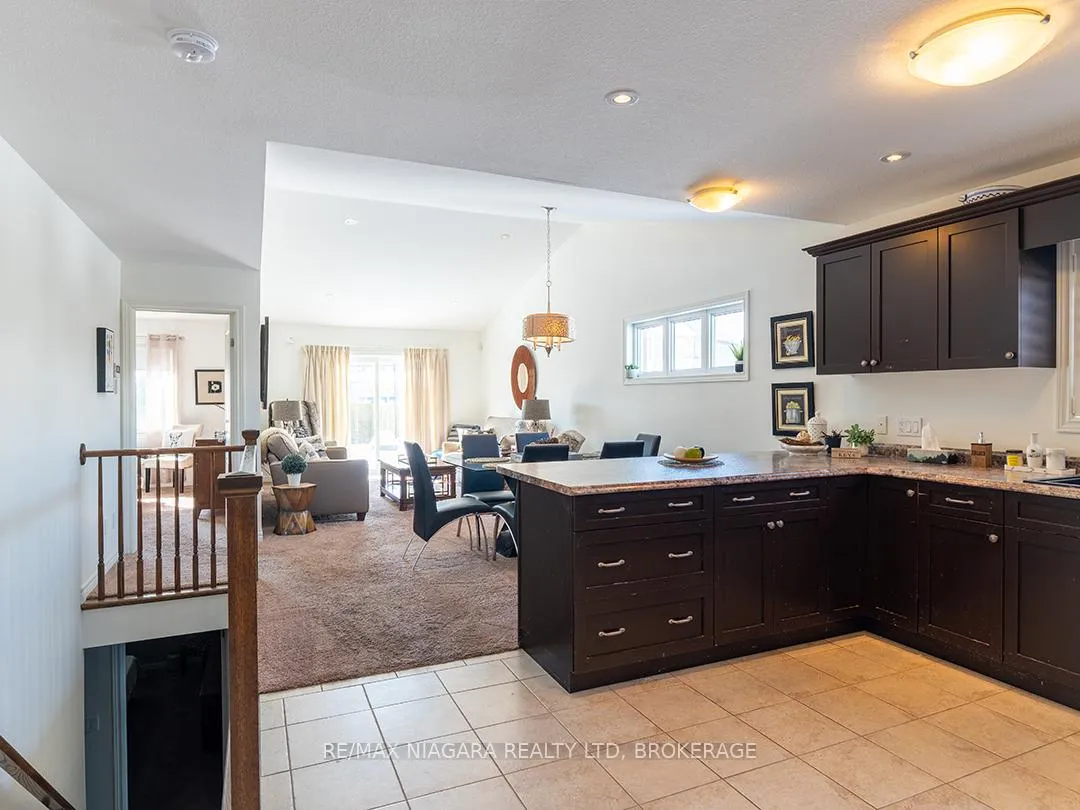Photo 8 of 63 Falcon Drive, Welland, Coyle Creek — HOMEH