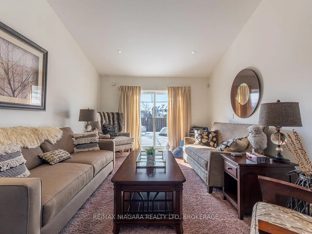 Photo 12 of 63 Falcon Drive, Welland, Coyle Creek — HOMEH