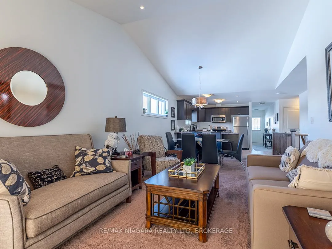 Photo 15 of 63 Falcon Drive, Welland, Coyle Creek — HOMEH