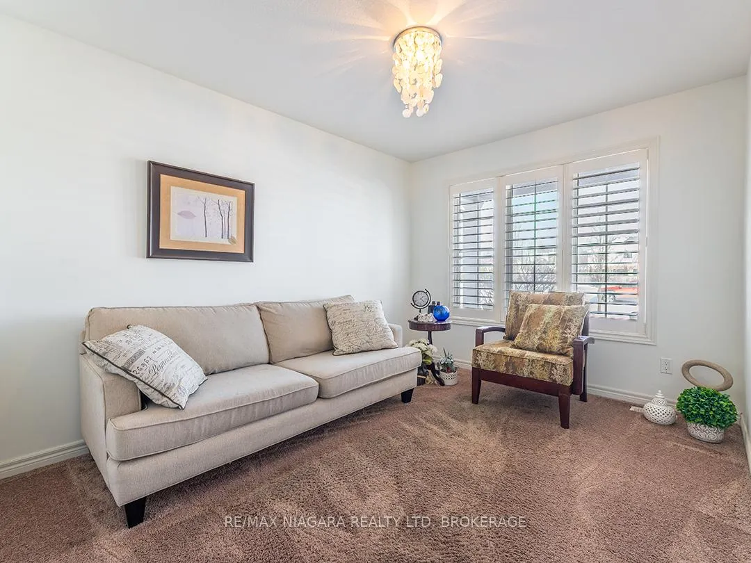 Photo 21 of 63 Falcon Drive, Welland, Coyle Creek — HOMEH