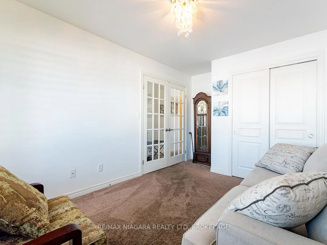 Photo 22 of 63 Falcon Drive, Welland, Coyle Creek — HOMEH