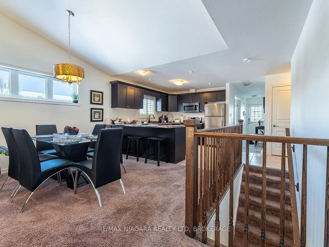 Photo 23 of 63 Falcon Drive, Welland, Coyle Creek — HOMEH