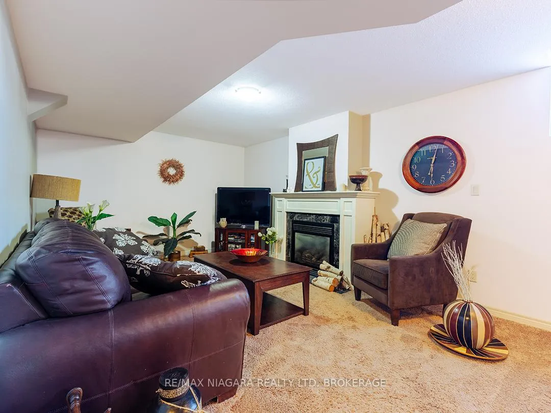 Photo 25 of 63 Falcon Drive, Welland, Coyle Creek — HOMEH
