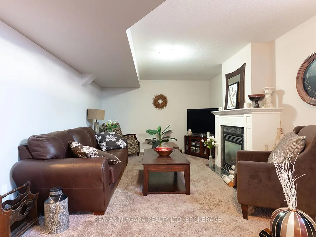 Photo 26 of 63 Falcon Drive, Welland, Coyle Creek — HOMEH