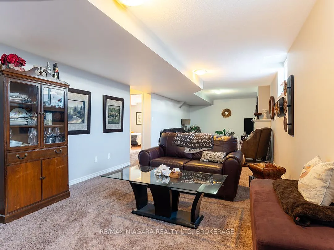 Photo 27 of 63 Falcon Drive, Welland, Coyle Creek — HOMEH