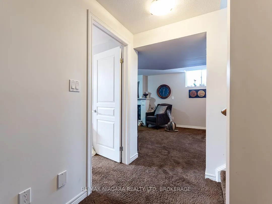 Photo 29 of 63 Falcon Drive, Welland, Coyle Creek — HOMEH