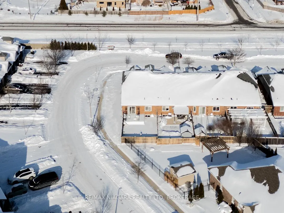 Photo 32 of 63 Falcon Drive, Welland, Coyle Creek — HOMEH