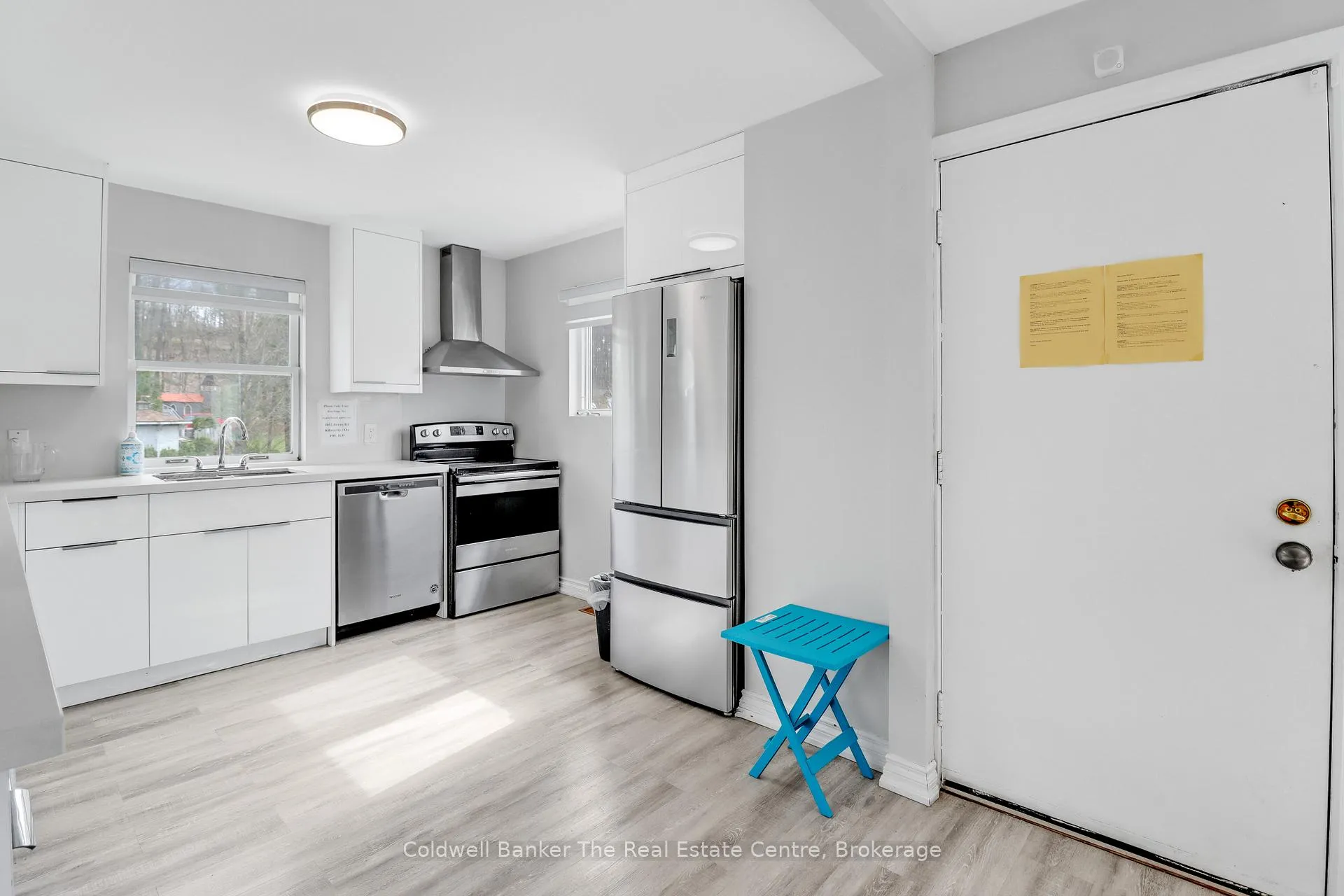 Photo 6 of 100 Readman Street, Gravenhurst, Muskoka (S) — HOMEH