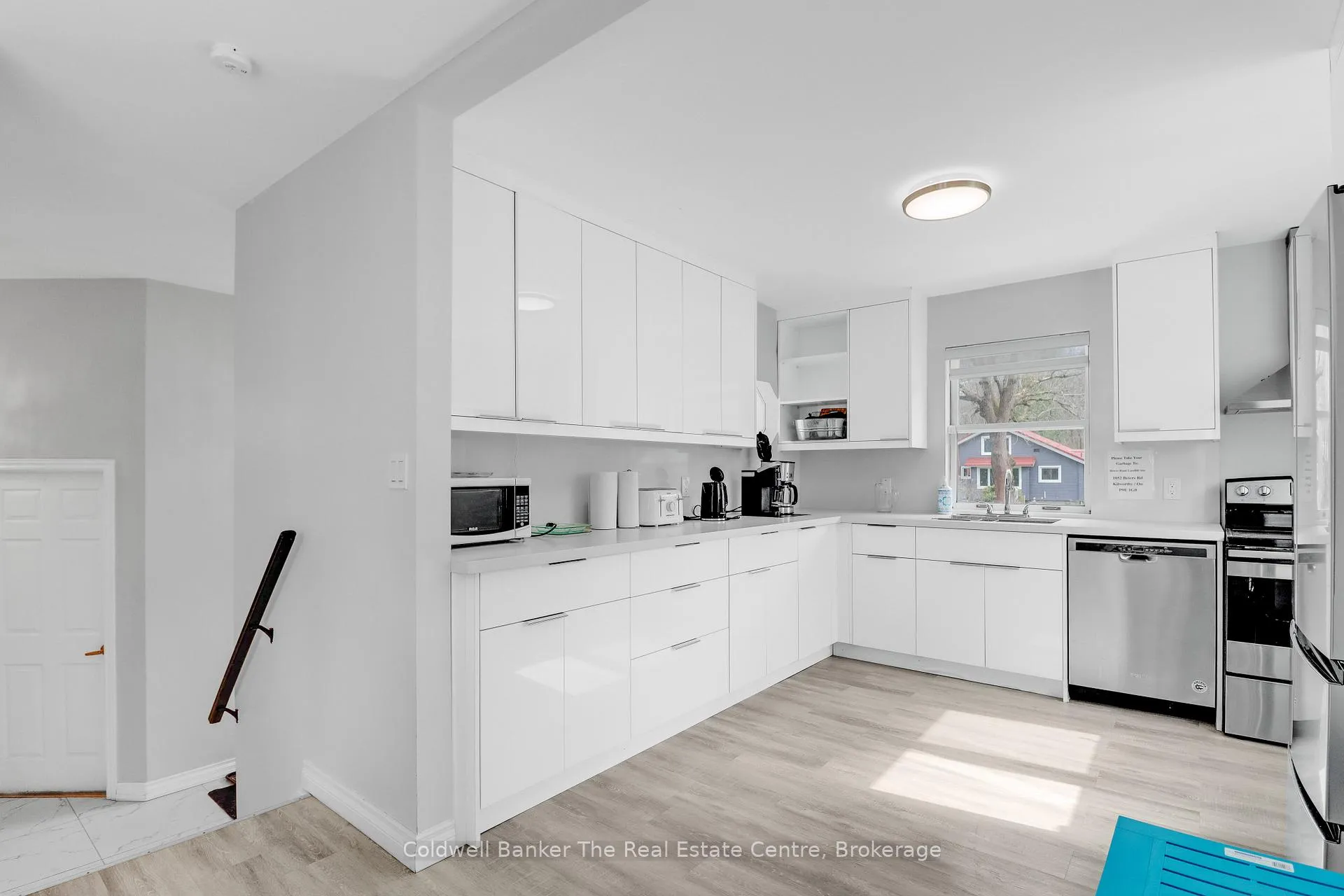 Photo 7 of 100 Readman Street, Gravenhurst, Muskoka (S) — HOMEH