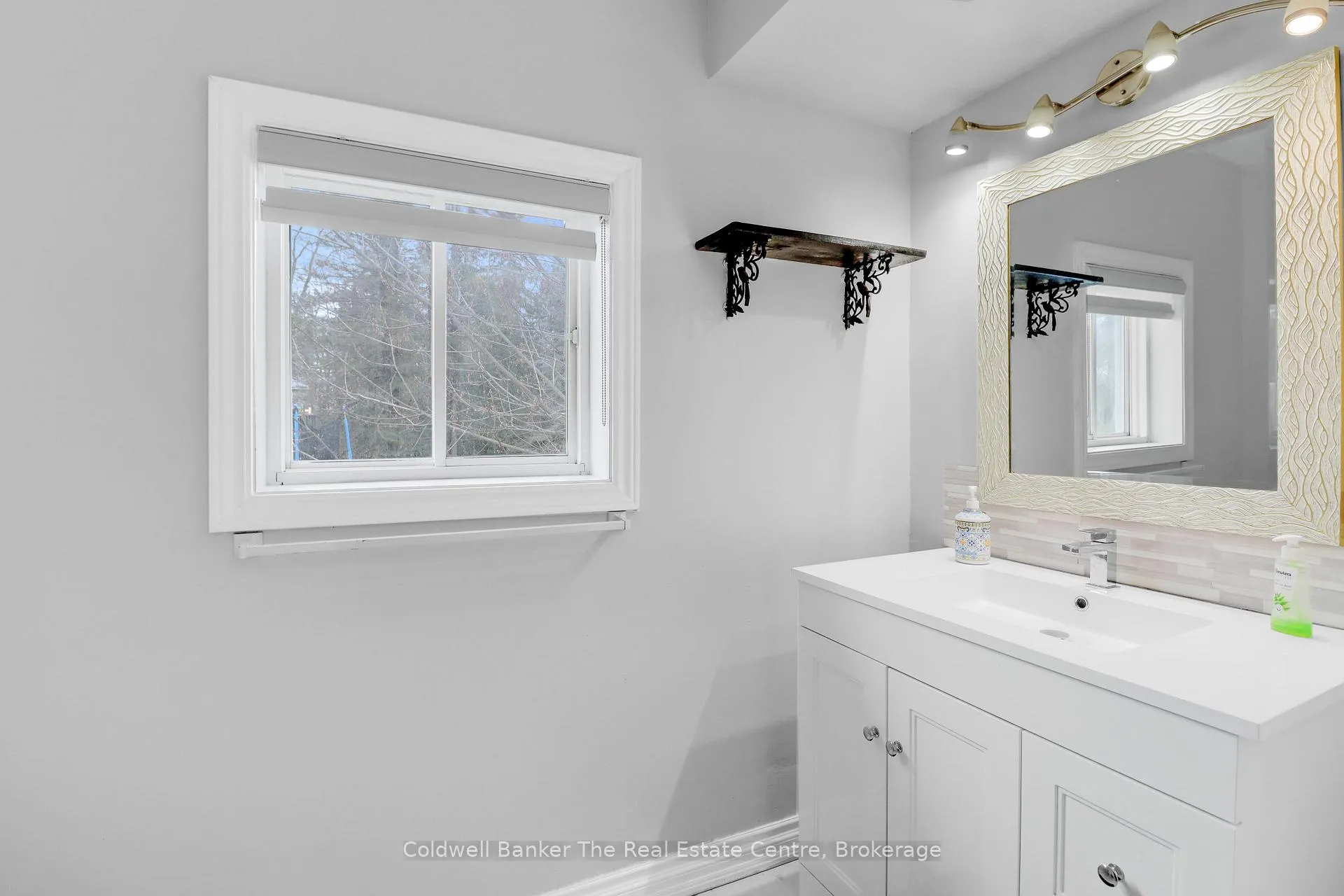 Photo 18 of 100 Readman Street, Gravenhurst, Muskoka (S) — HOMEH